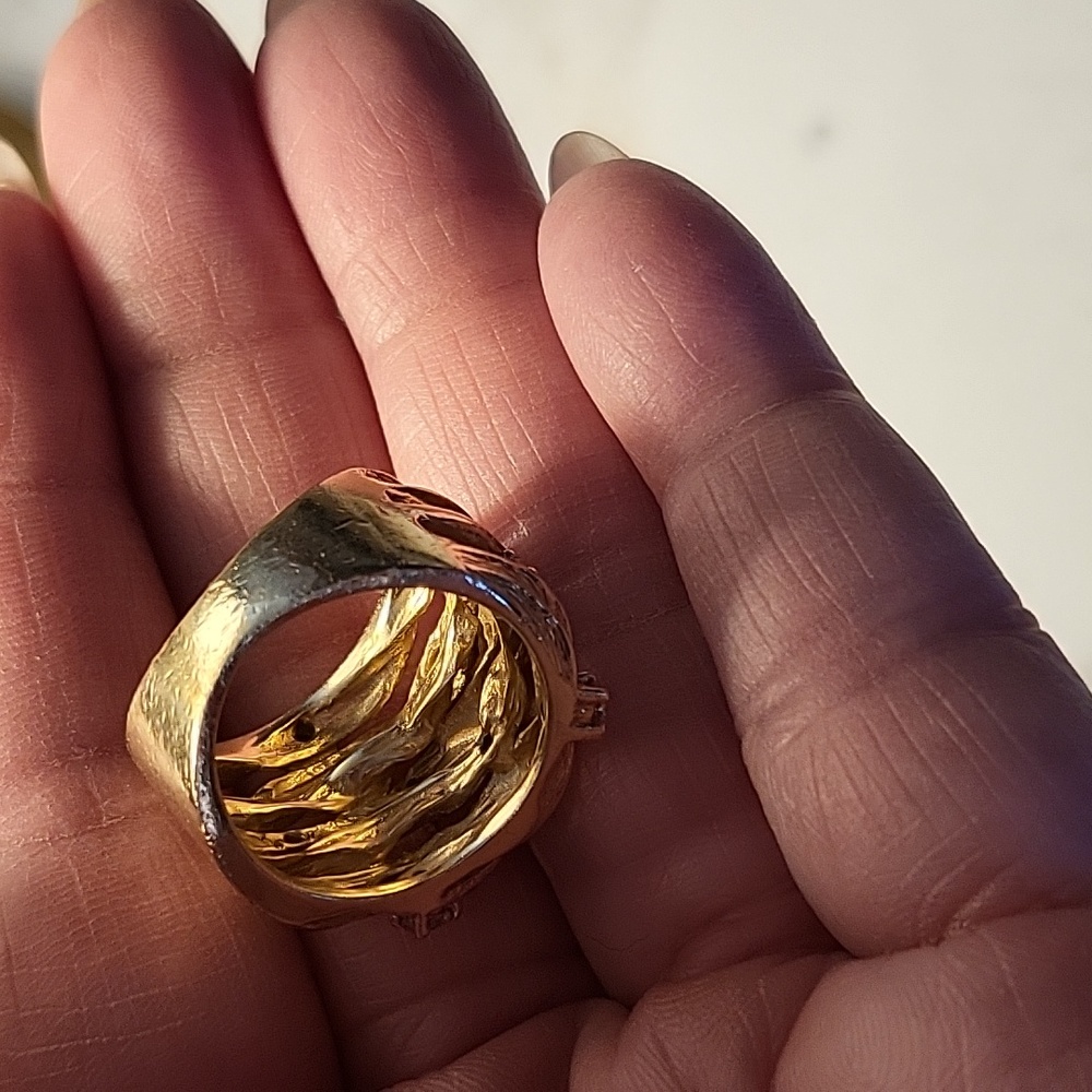 Ring - Picture 4 of 5